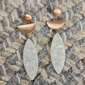Elegant Rose Gold and‎ White Dangle Earrings